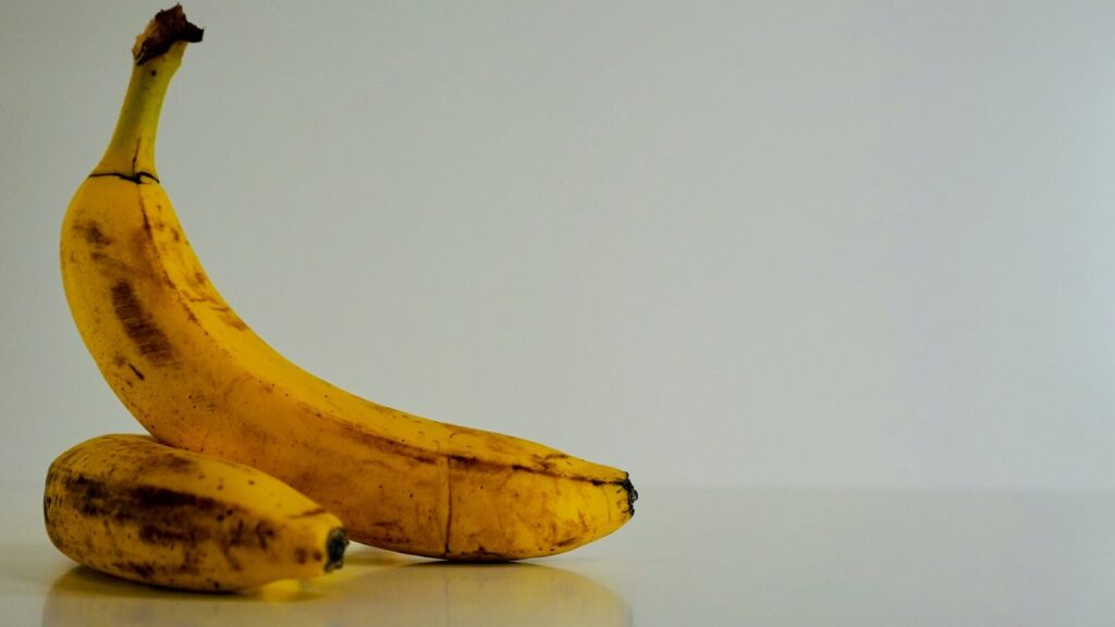 Você sabe como armazenar bananas adequadamente? Se você é uma daquelas pessoas que deixam essa fruta em um saco, está cometendo um grande erro.