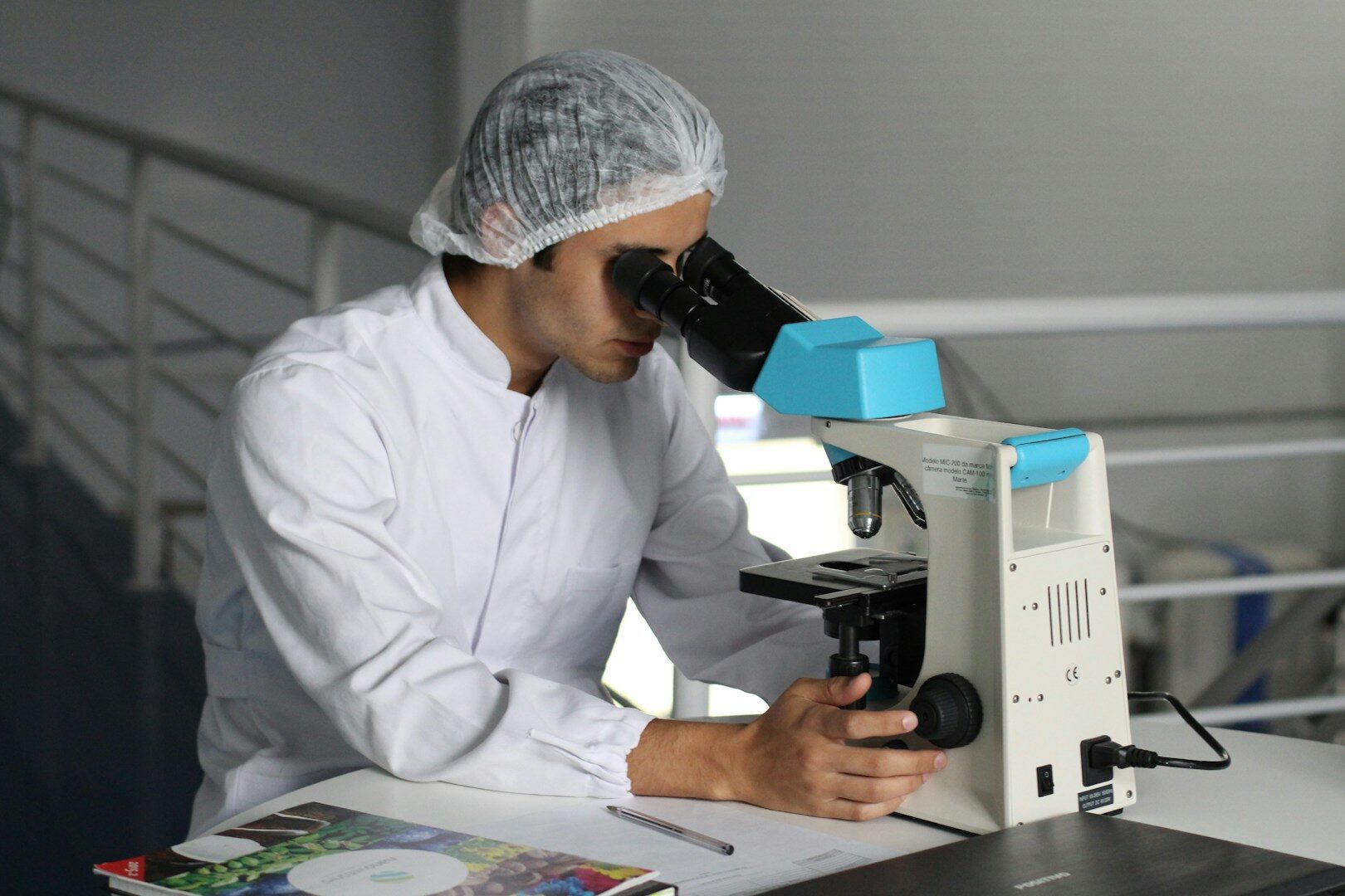O câncer é tratado com radiação e quimioterapia. No entanto, esse caso é diferente.