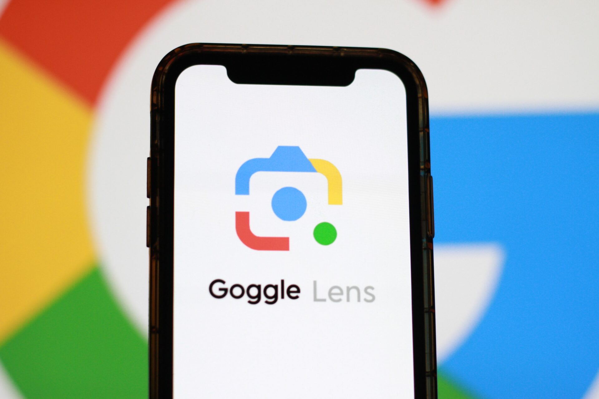 O Google Lens é fácil de usar. Basta tirar uma foto do objeto de interesse.